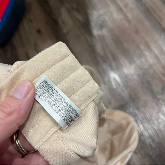 Wacoal Bra Women's 42DDD Cream Awareness Underwire Full Coverage - Picture 8 of 8